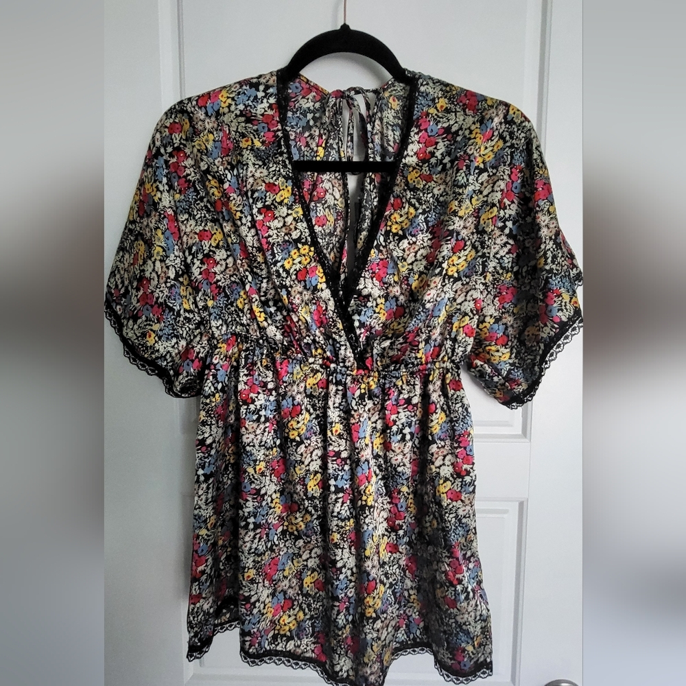 Forever 21 Floral V-Neck Blouse - Multicolor